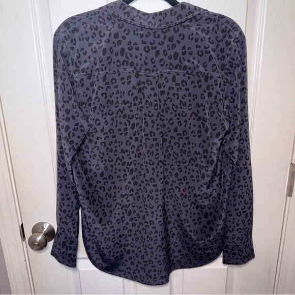 Rails Onyx Cheetah Silk Kate Shirt - Picture 8 of 12